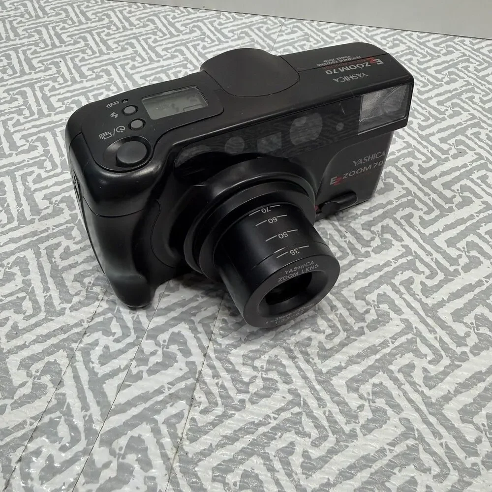 Yashica EZ Zoom 70 35mm Film Camera w/ Case & Manual - Tested & Working READ!